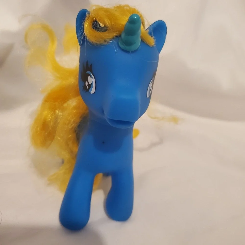 My Little Pony Gi-Go Wonder Pony Land‎ Blue W Blue Horn Yellow Hair Star